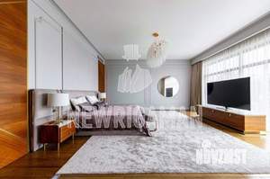 Коттедж 1015м&sup2;, 2-этажный, участок 20 сот.  