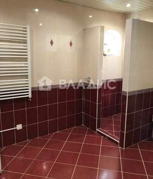 Дом 250м², 3-этажный, участок 6 сот.  