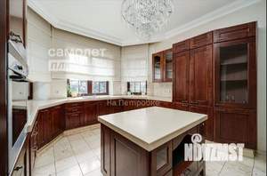 Коттедж 450м², 3-этажный, участок 37 сот.  
