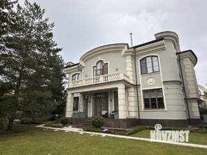 Коттедж 650м², 3-этажный, участок 20 сот.  