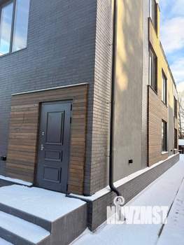 Дом 222м&sup2;, 3-этажный, участок 6 сот.  