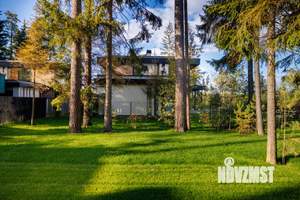 Коттедж 368м², 2-этажный, участок 10 сот.  