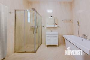 Дом 328м&sup2;, 1-этажный, участок 16 сот.  