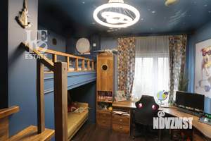 Дом 781м², 4-этажный, участок 26 сот.  