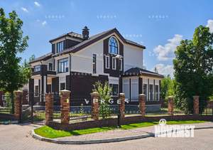 Дом 700м², 2-этажный, участок 24 сот.  