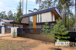 Дом 370м², 2-этажный, участок 10 сот.  