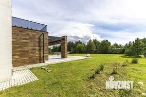 Коттедж 540м², 2-этажный, участок 25 сот.  