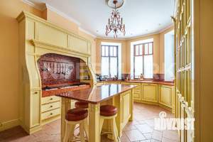 Коттедж 761м², 2-этажный, участок 60 сот.  