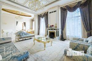 Дом 1000м², 2-этажный, участок 22 сот.  