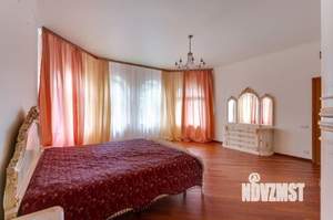 Дом 370м², 2-этажный, участок 12 сот.  