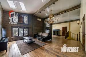 Дом 398м&sup2;, 2-этажный, участок 7 сот.  