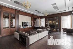 Коттедж 600м², 2-этажный, участок 20 сот.  