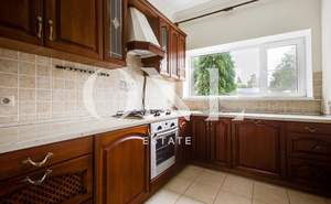 Дом 320м², 2-этажный, участок 9 сот.  