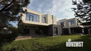 Дом 393м², 2-этажный, участок 8 сот.  