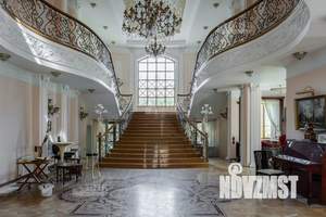 Дом 675м², 2-этажный, участок 18 сот.  