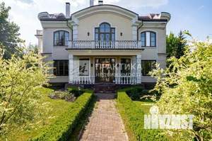 Дом 675м², 3-этажный, участок 18 сот.  