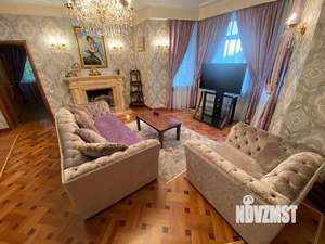 Коттедж 500м², 3-этажный, участок 25 сот.  
