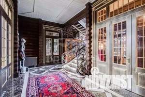 Дом 560м&sup2;, 2-этажный, участок 130 сот.  