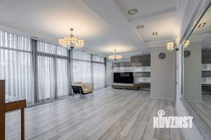 Таунхаус 430м², 3-этажный, участок 2 сот.  