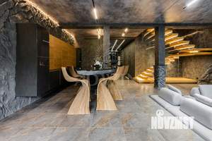 Дом 289м², 3-этажный, участок 4 сот.  