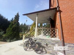 Дом 280м², 2-этажный, участок 15 сот.  