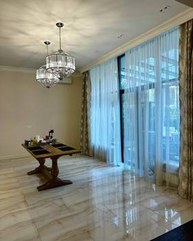 Дом 440м², 2-этажный, участок 6 сот.  