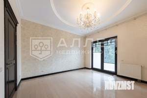 Коттедж 460м², 2-этажный, участок 12 сот.  