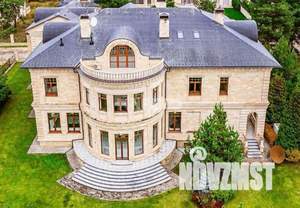 Дом 1440м², 2-этажный, участок 23 сот.  