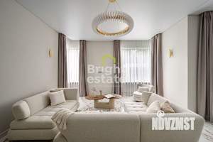 Дом 250м², 2-этажный, участок 10 сот.  
