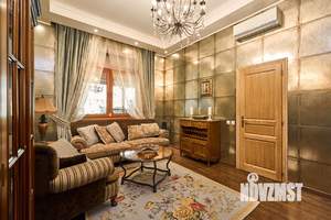 Таунхаус 250м², 3-этажный, участок 5 сот.  