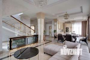 Дом 400м², 2-этажный, участок 14 сот.  