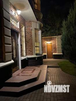 Таунхаус 350м², 3-этажный, участок 8 сот.  