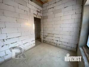 Коттедж 180м², 2-этажный, участок 5 сот.  