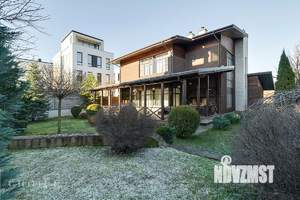 Дом 360м², 2-этажный, участок 21 сот.  