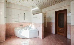 Дом 1500м², 4-этажный, участок 40 сот.  