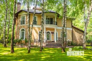 Коттедж 800м², 2-этажный, участок 44 сот.  
