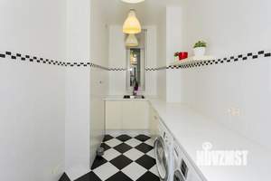 Дом 259м², 2-этажный, участок 6 сот.  