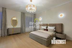 Дом 250м², 2-этажный, участок 10 сот.  