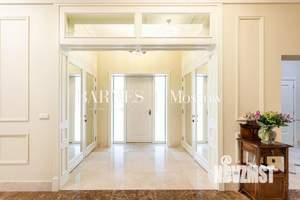 Коттедж 666м², 3-этажный, участок 20 сот.  