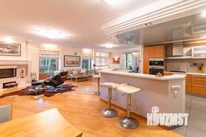 Коттедж 500м², 4-этажный, участок 15 сот.  