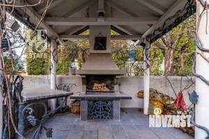 Дом 600м², 3-этажный, участок 29 сот.  