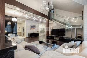 Коттедж 340м², 2-этажный, участок 40 сот.  