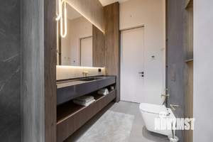 Дом 450м², 2-этажный, участок 16 сот.  