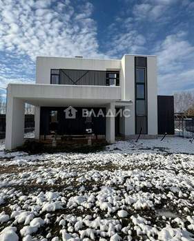 Дом 190м², 2-этажный, участок 9 сот.  