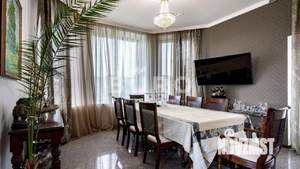 Дом 750м², 3-этажный, участок 21 сот.  