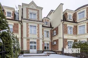 Таунхаус 280м², 4-этажный, участок 3 сот.  
