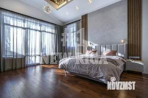 Коттедж 590м², 2-этажный, участок 15 сот.  