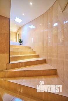 Коттедж 700м², 3-этажный, участок 13 сот.  