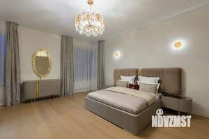 Коттедж 300м², 2-этажный, участок 10 сот.  