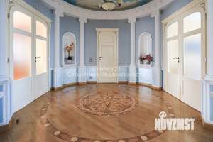 Дом 397м², 3-этажный, участок 16 сот.  